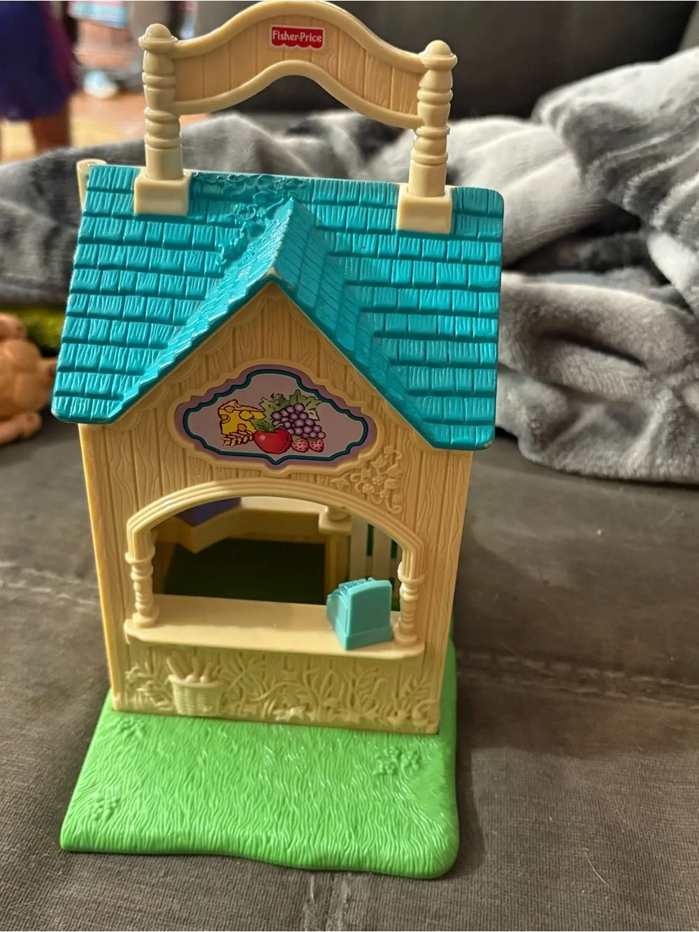Fisher Price Sweet Streets Fruit Vegetable Stand Food Scale Playhouse